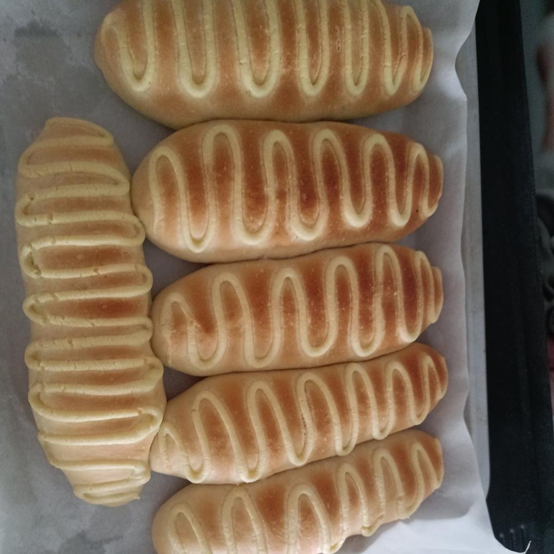 毛毛虫面包