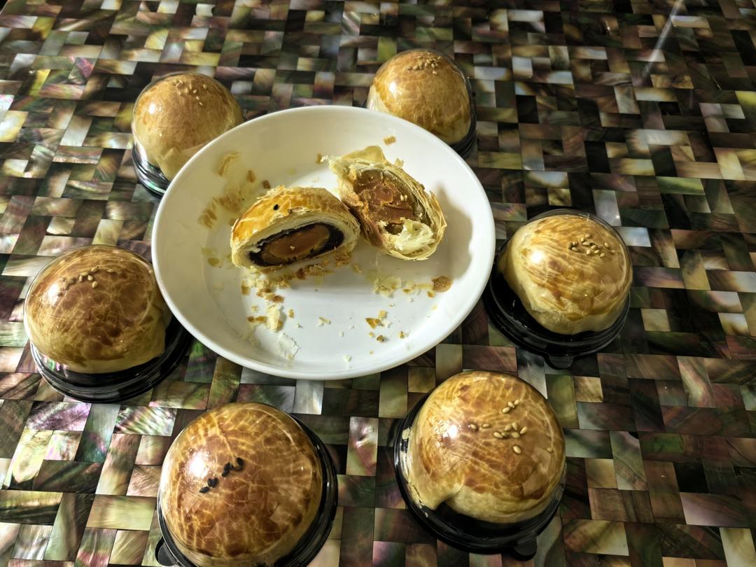 超简单 免揉 酥掉渣的蛋黄酥(超详细附全程视频)不破酥『万能酥皮』