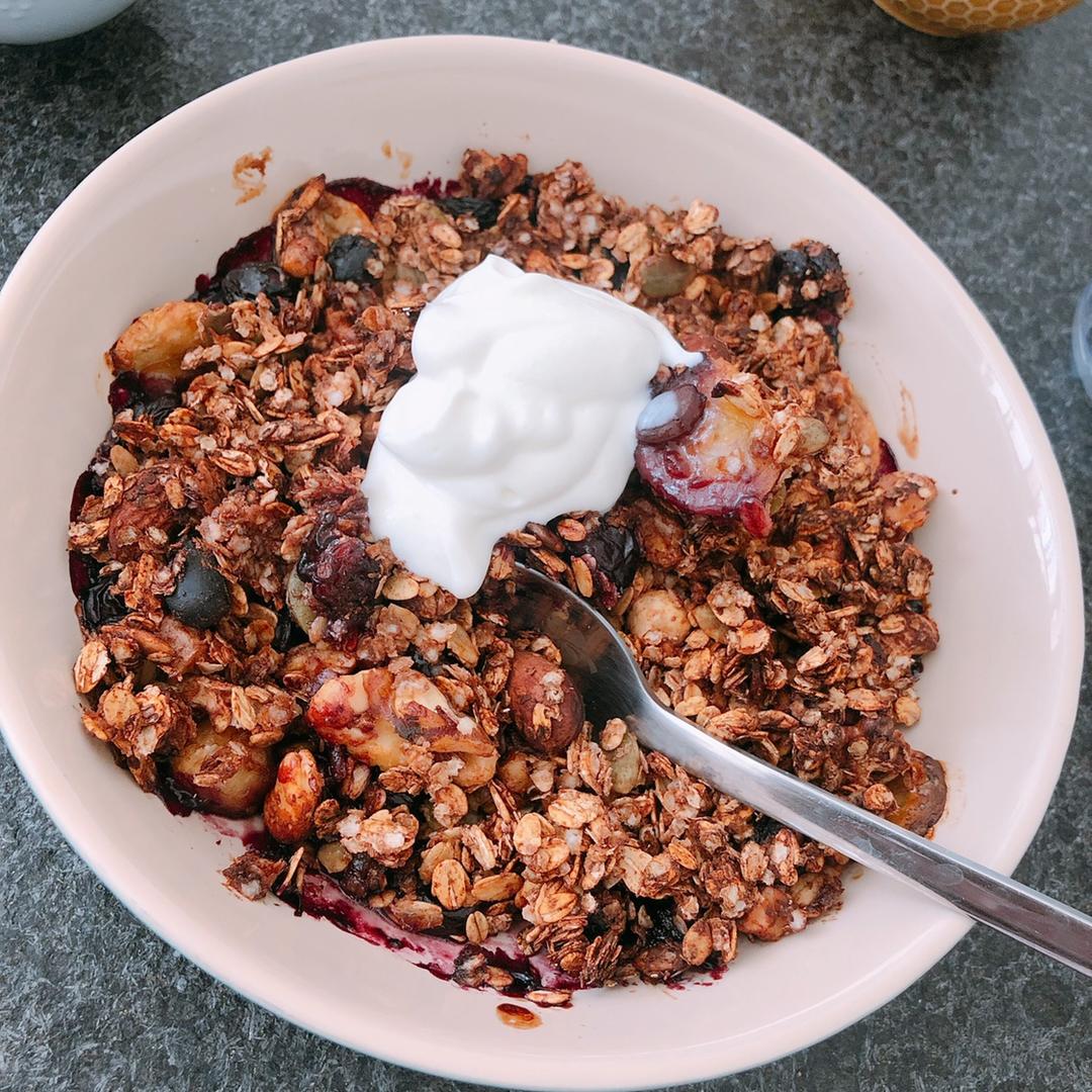 黄桃蓝莓燕麦脆丨健康·三餐