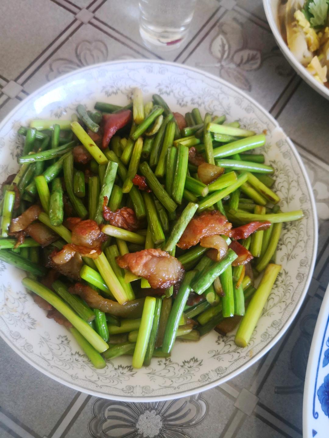 蒜苔炒腊肉