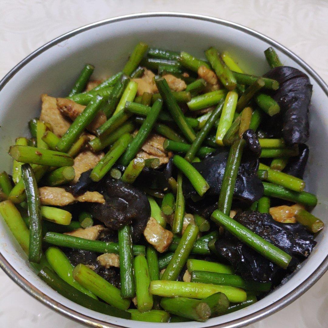 蒜苔炒肉