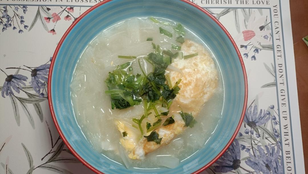 奶白鲜香的萝卜丝煎蛋汤