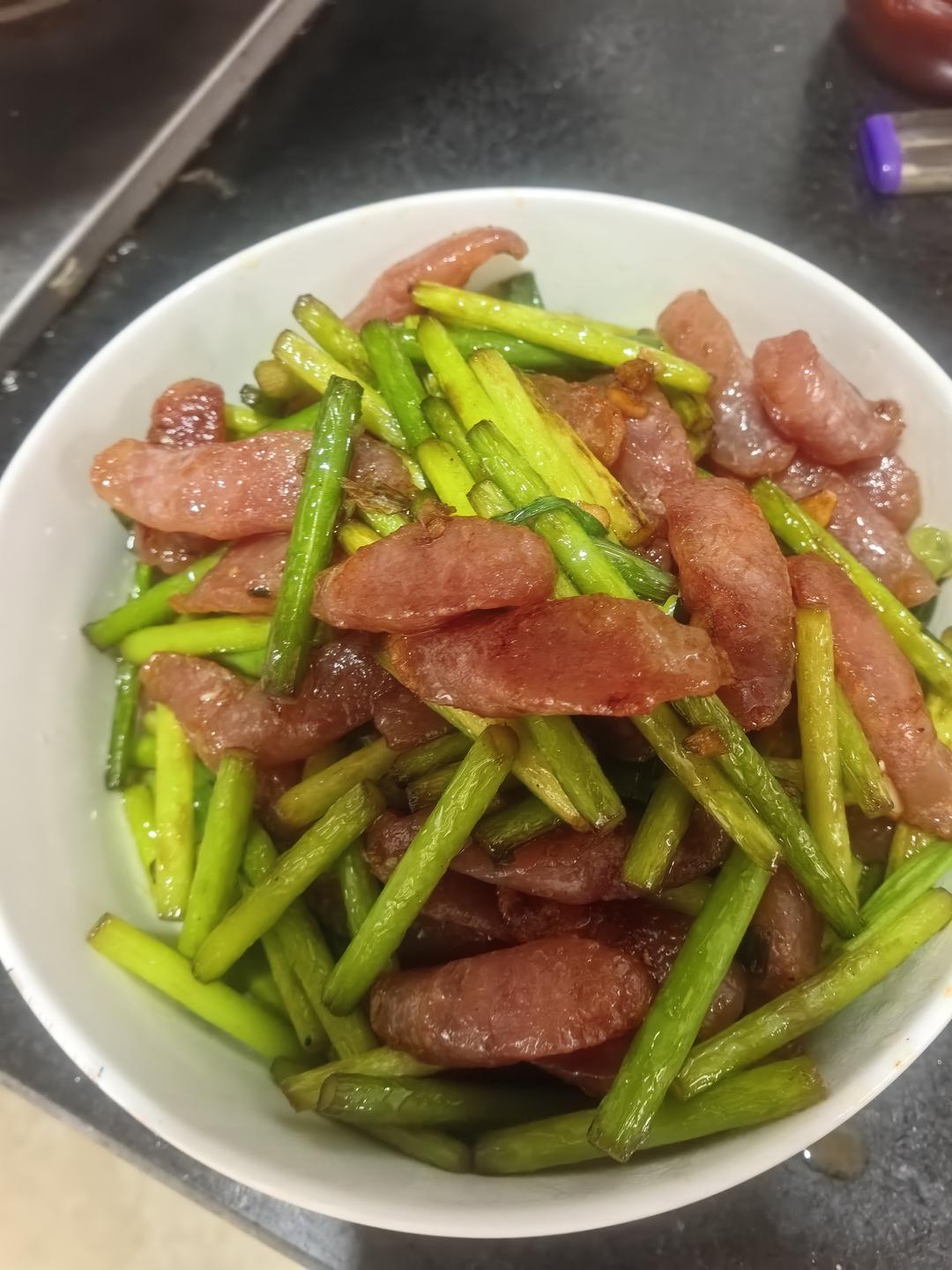 腊肠炒菜