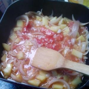 土豆番茄洋葱浓汤饭的做法 步骤2