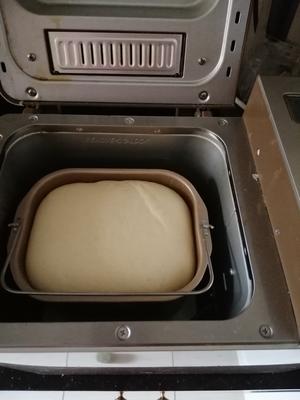 火腿葱香面包（披萨面包）的做法 步骤3