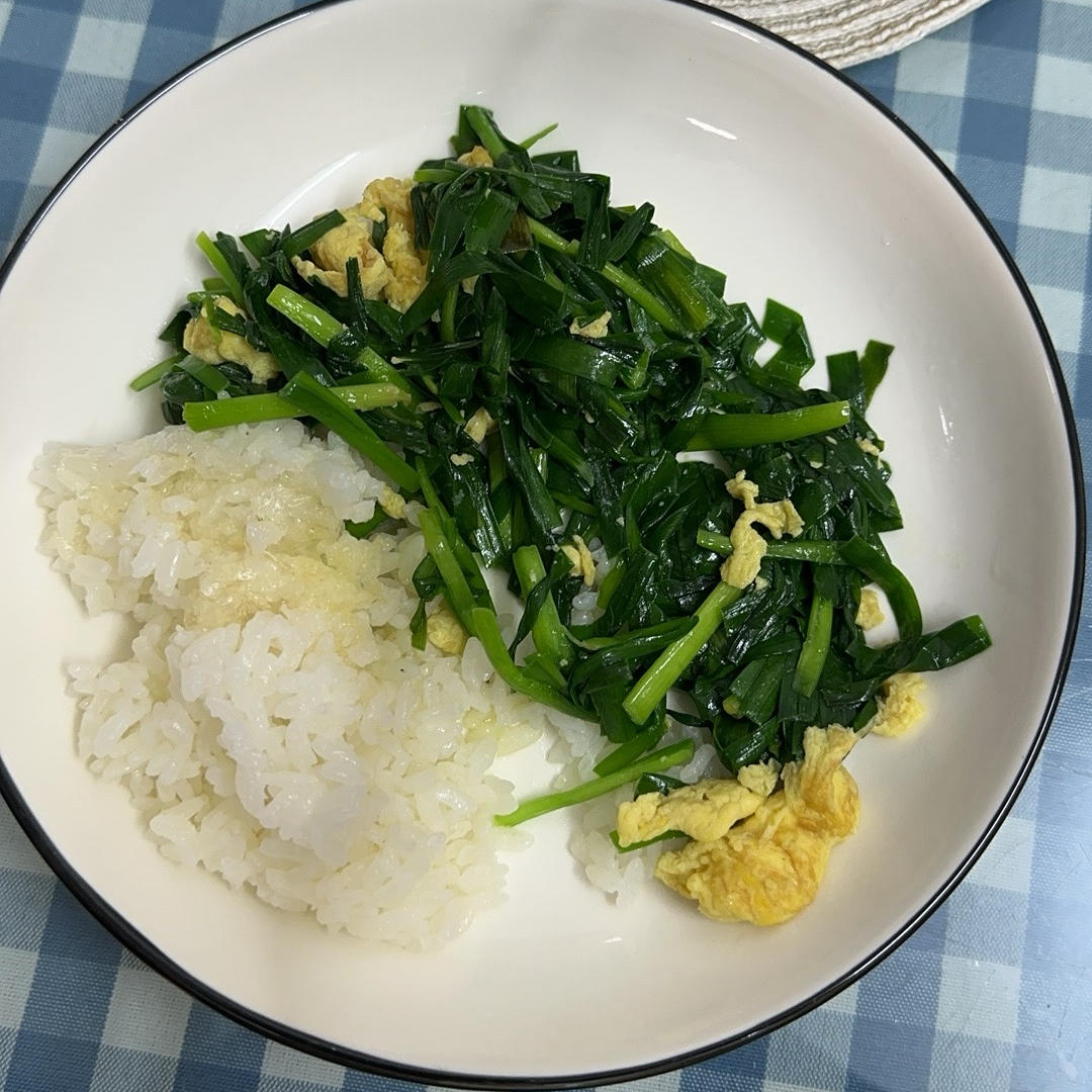 韭菜炒鸡蛋——三分钟快手下饭菜 掌握火候的秘诀