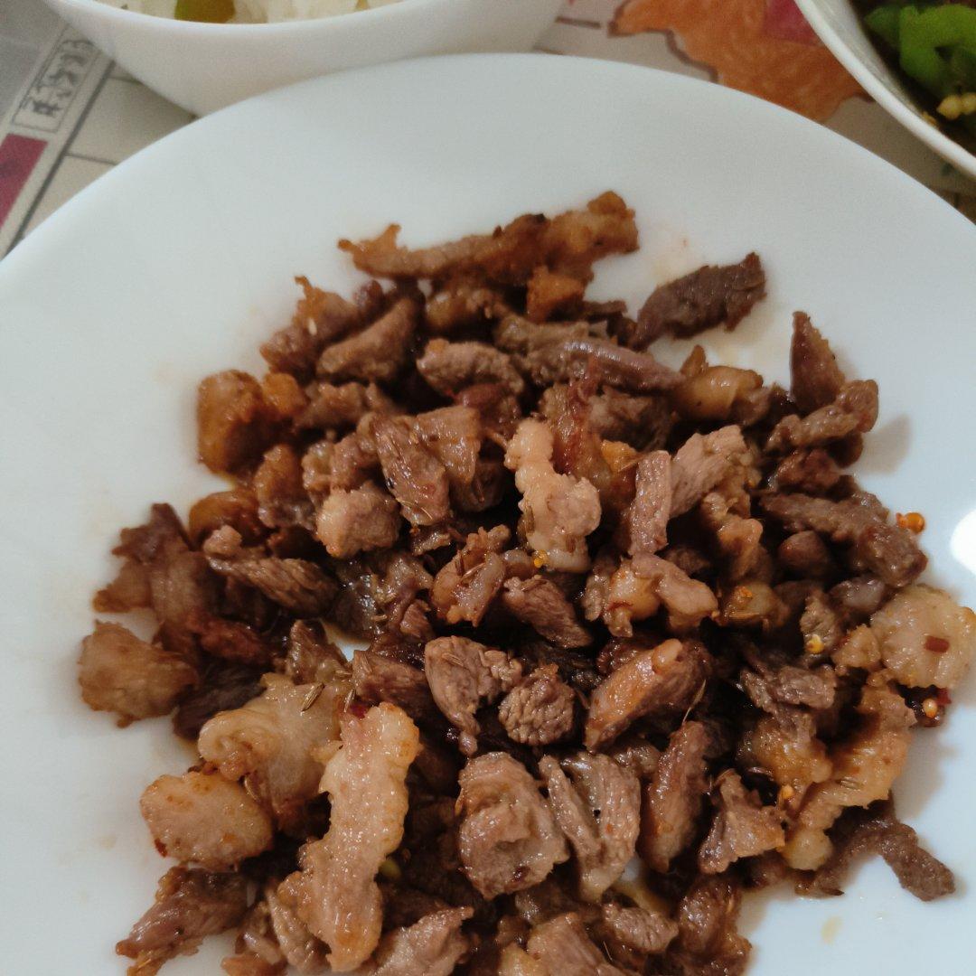 超越羊肉串的孜然爆炒羊肉