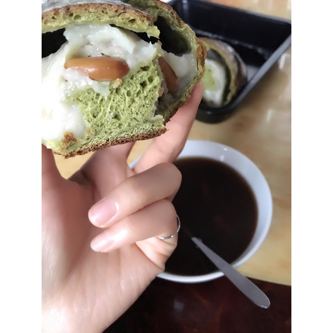 抹茶麻薯坚果夹心软欧
