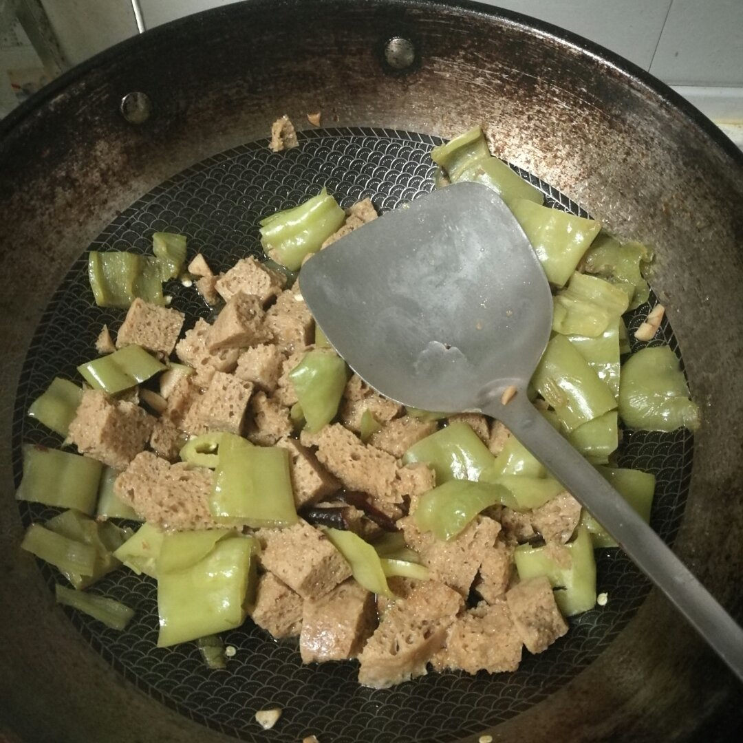 青椒炒面筋