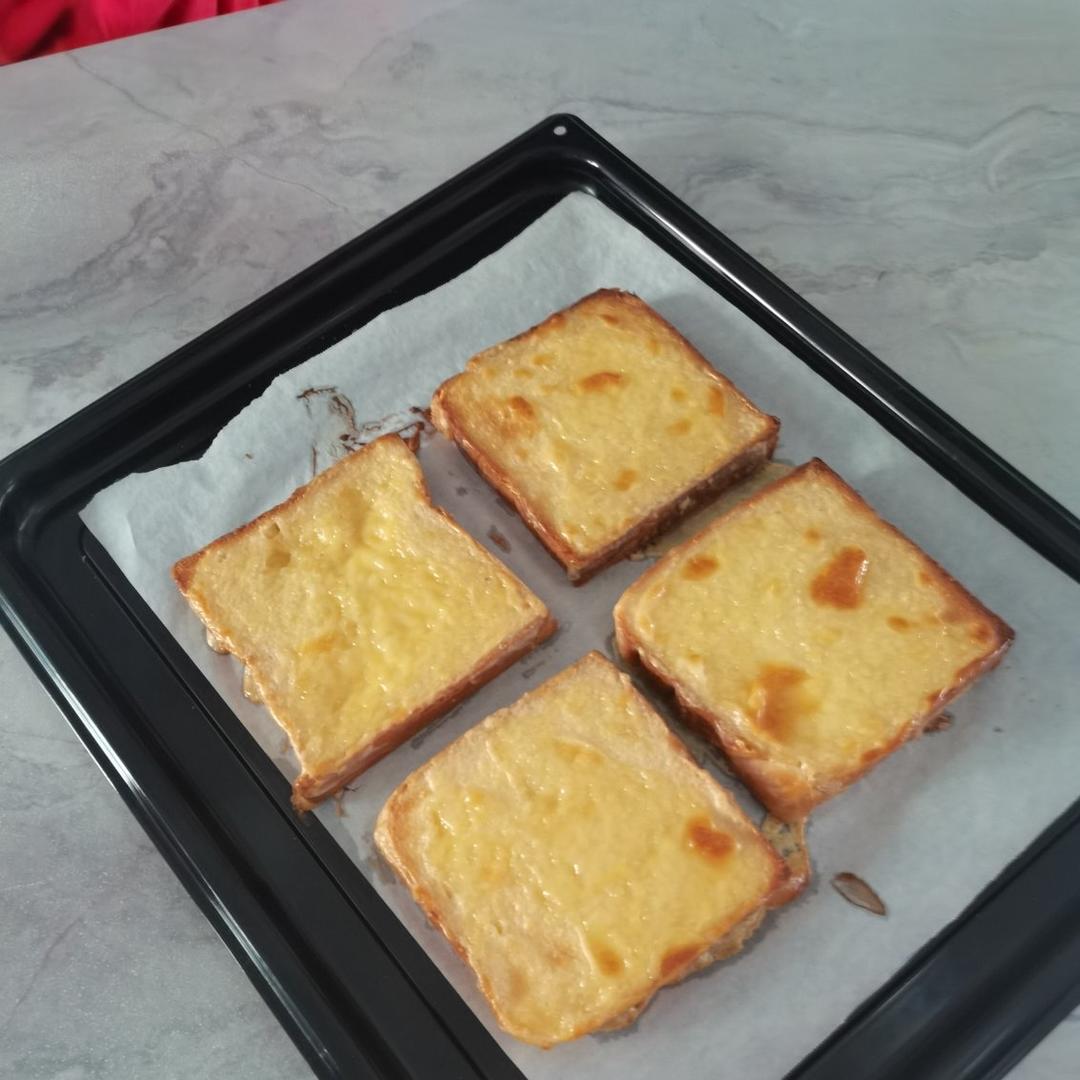 零失败快手岩烧乳酪(熔岩吐司)十分钟网红早餐，好吃哭