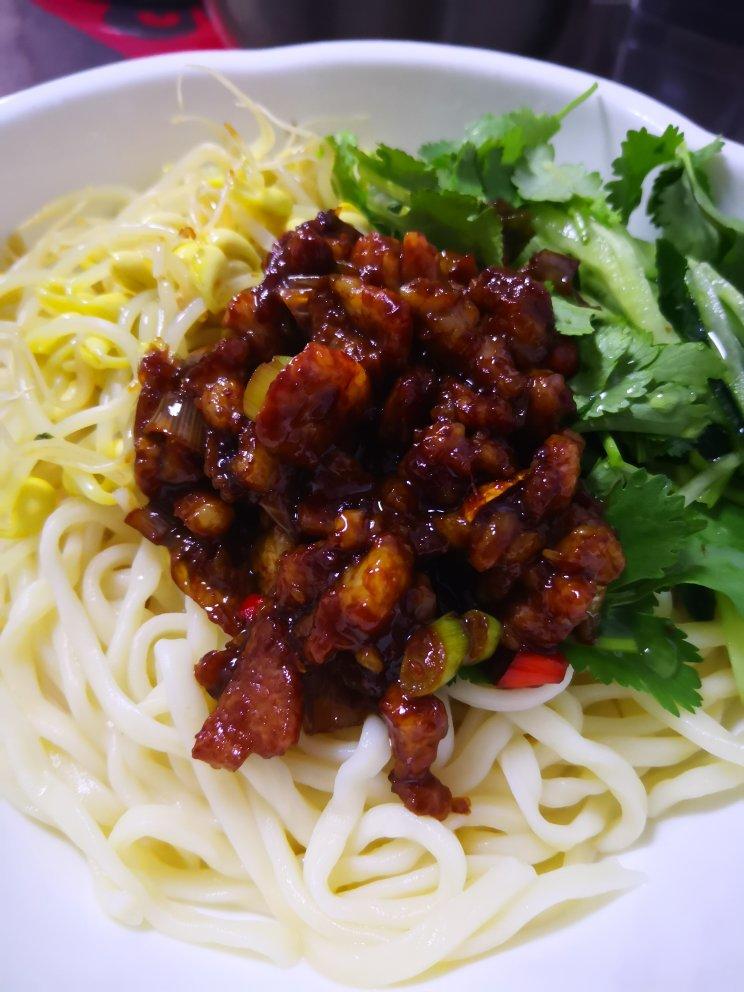 陈雨亲子讲师做的老北京炸酱面附详细做法