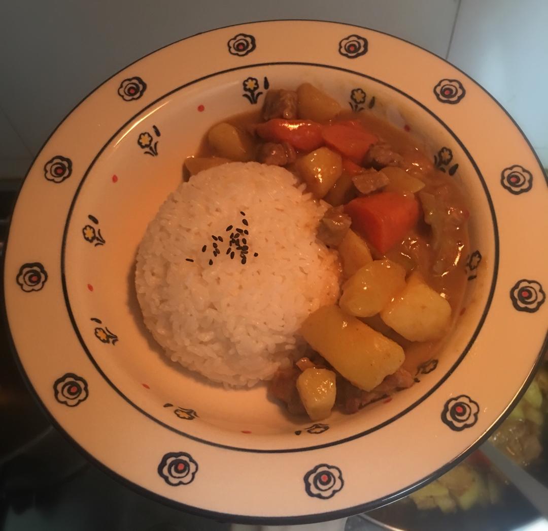 咖喱牛肉饭