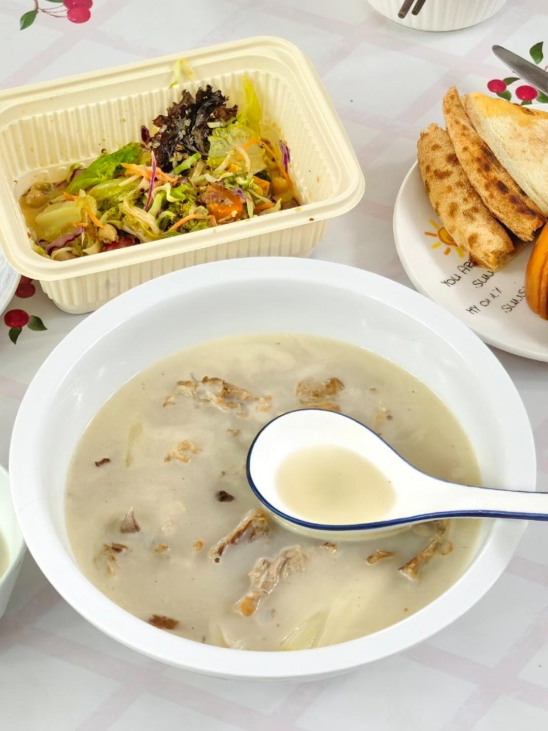 片完烤鸭 鸭架的好去处 鸭架豆腐汤
