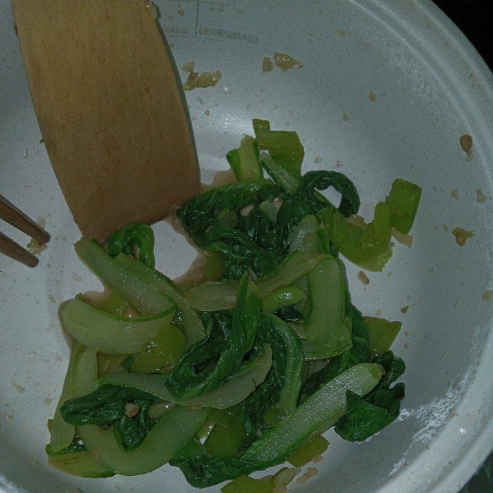 炝炒小白菜（脆爽）
