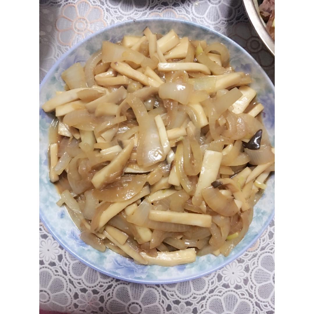 洋葱遇到杏鲍菇