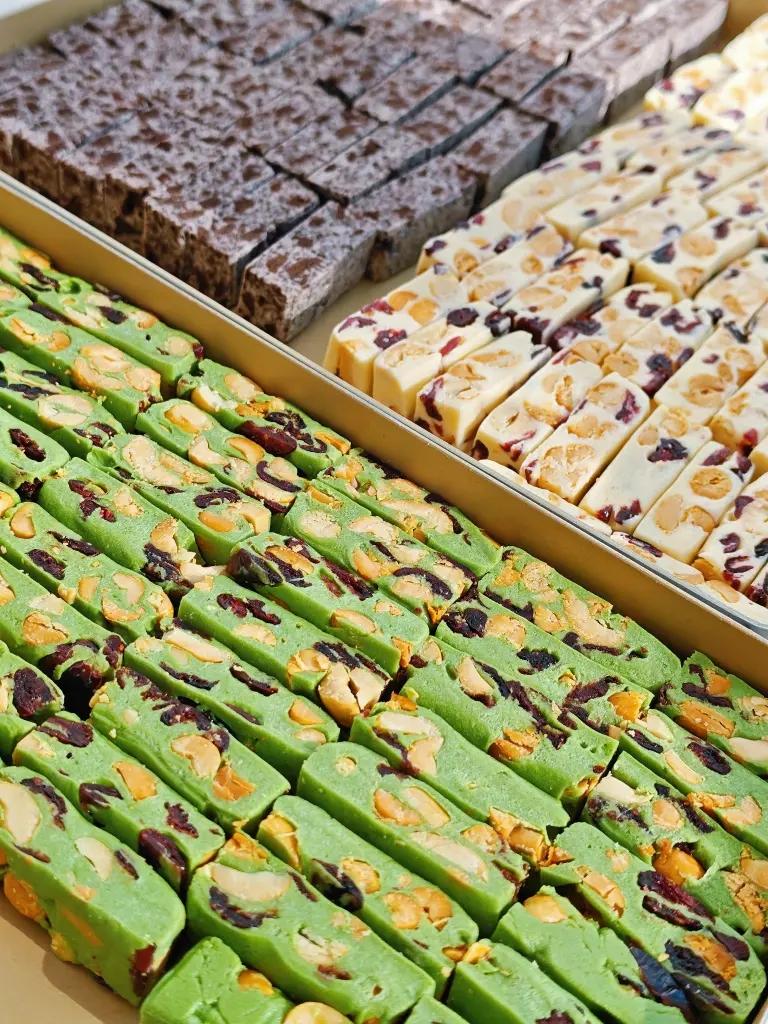 最简单好做的多口味牛轧糖来啦