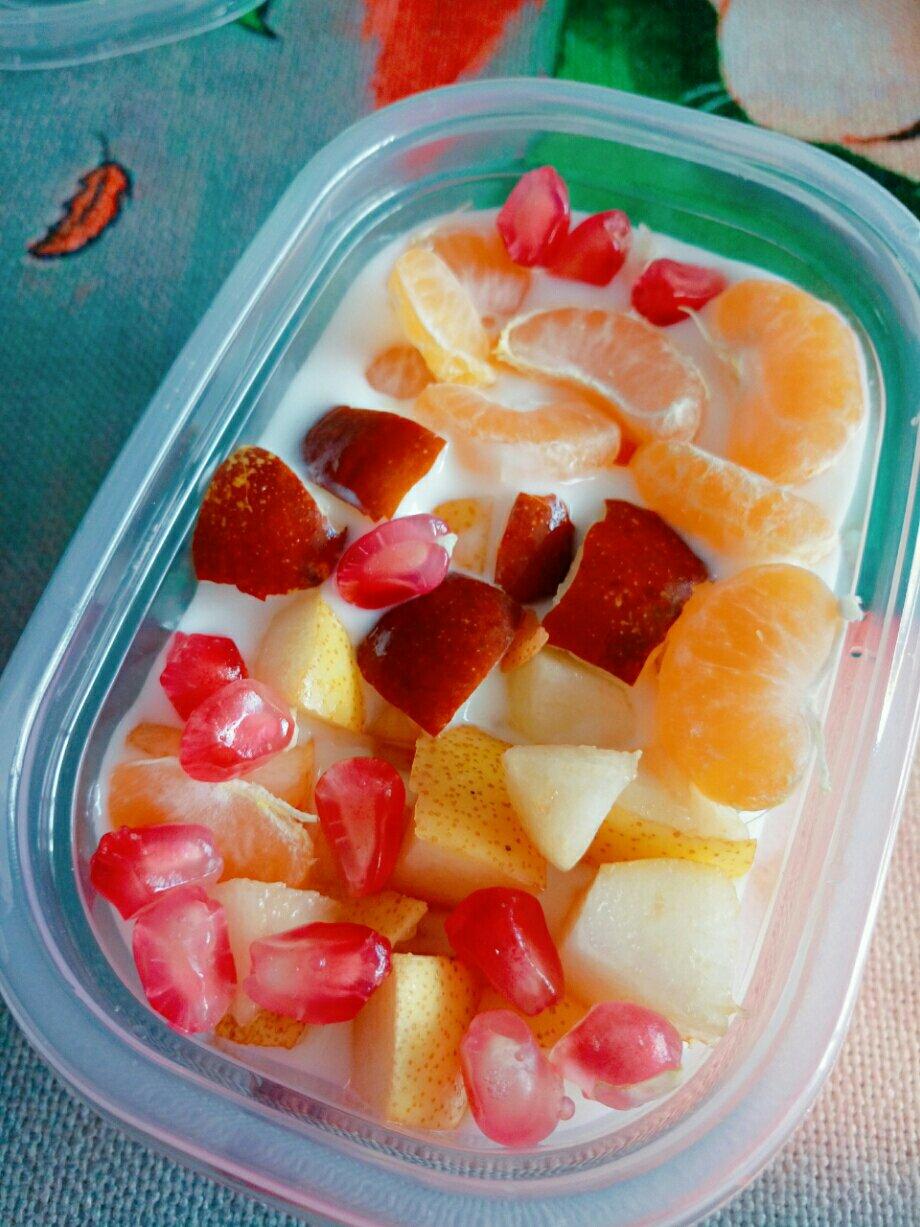 酸奶水果捞