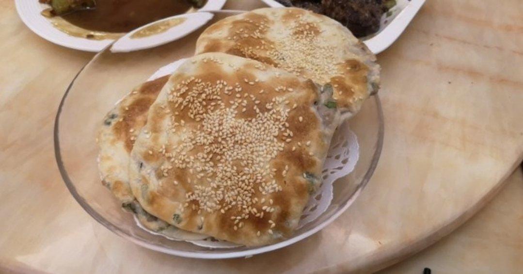 葱香油酥大饼