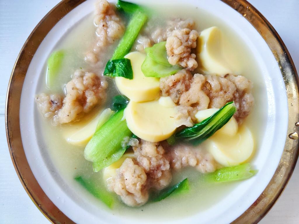 小酥肉汤营养美味的健康快手汤