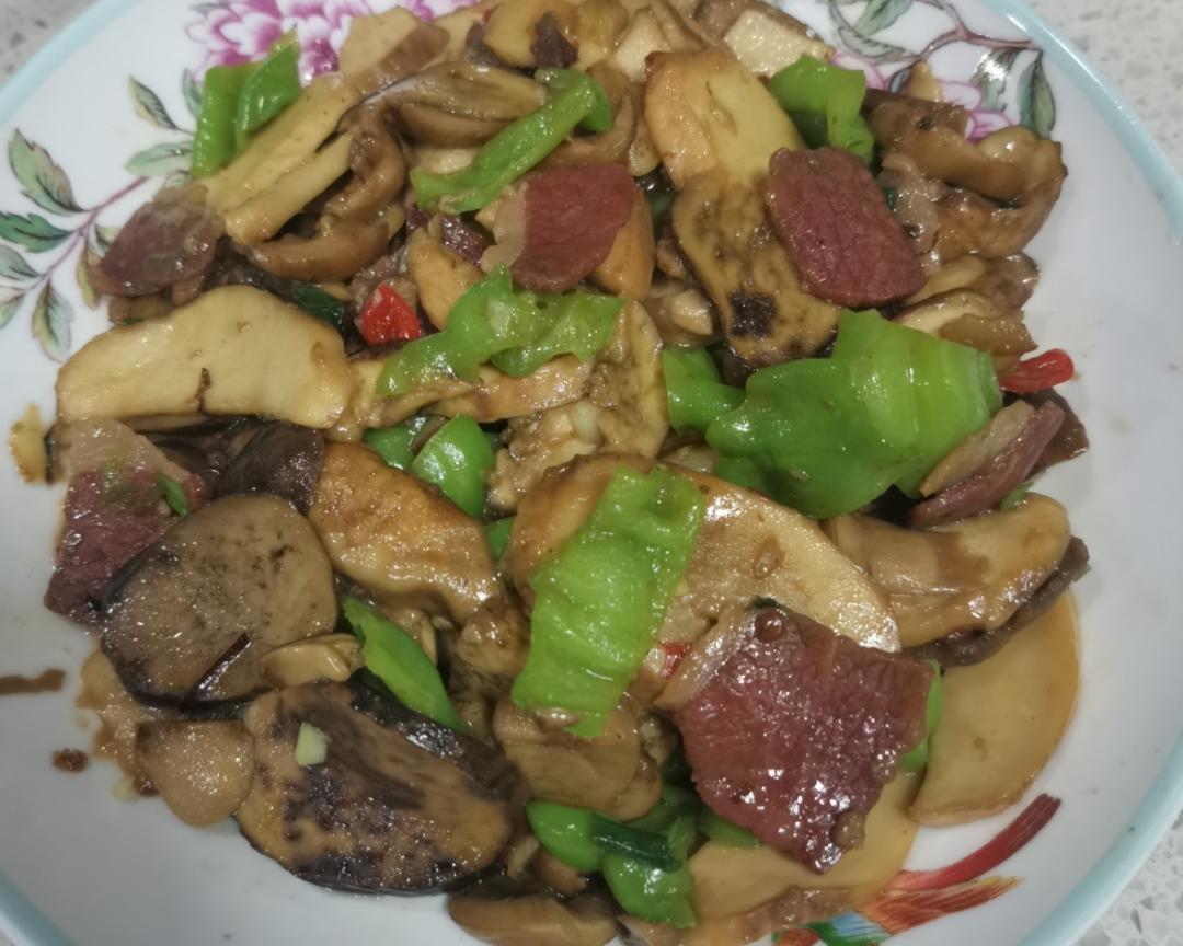 云腿炒野生杂菌