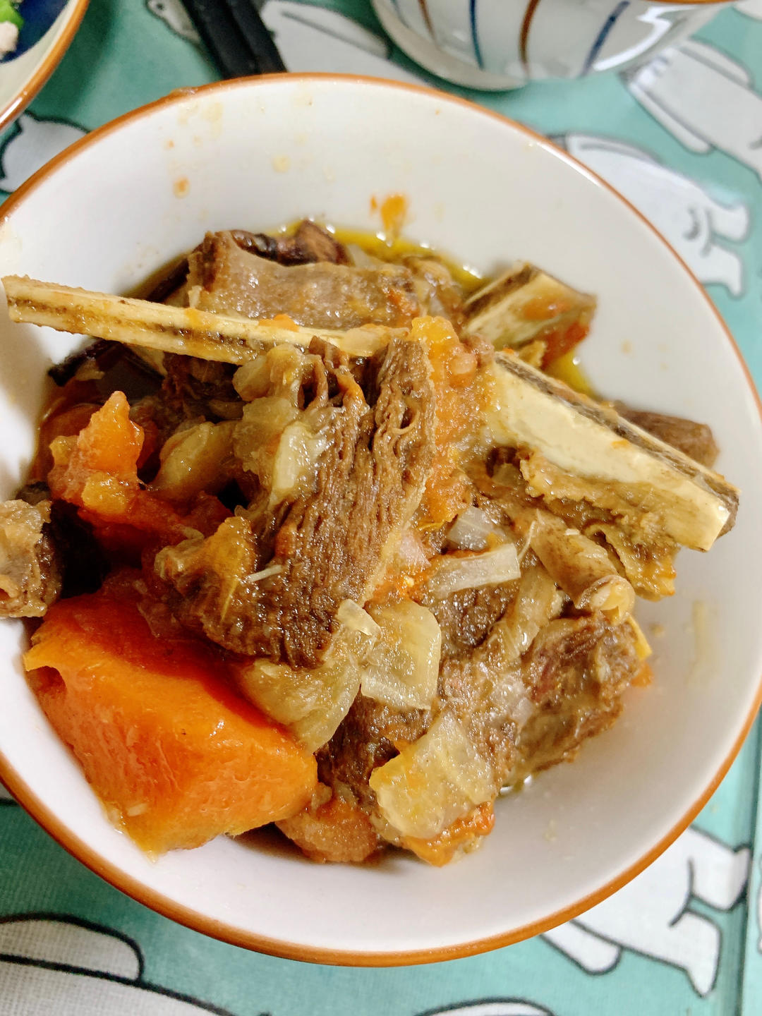 牛肋排炖胡萝卜土豆蕃茄