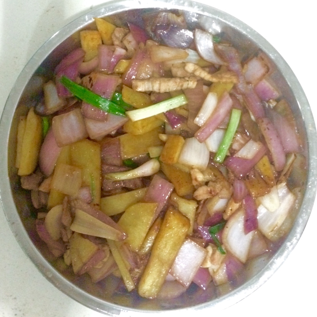 洋葱炒土豆