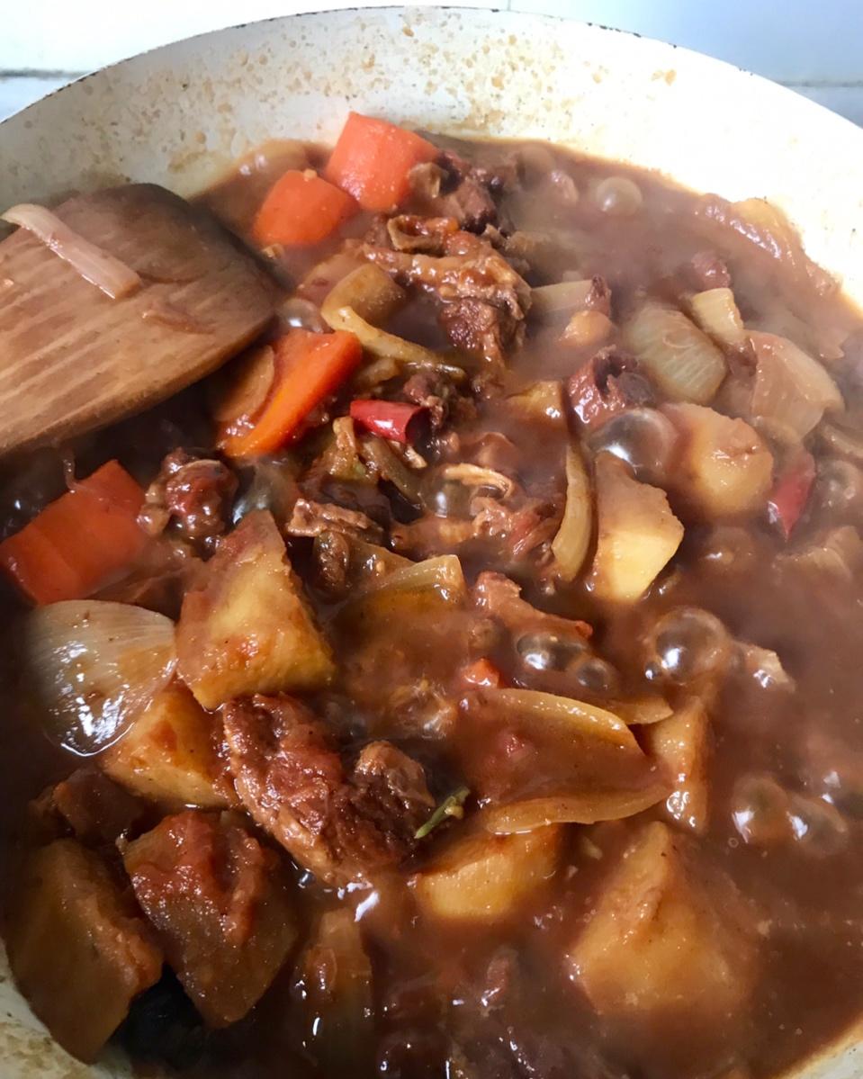 一个话唠包教包会的香浓红烩牛腩
