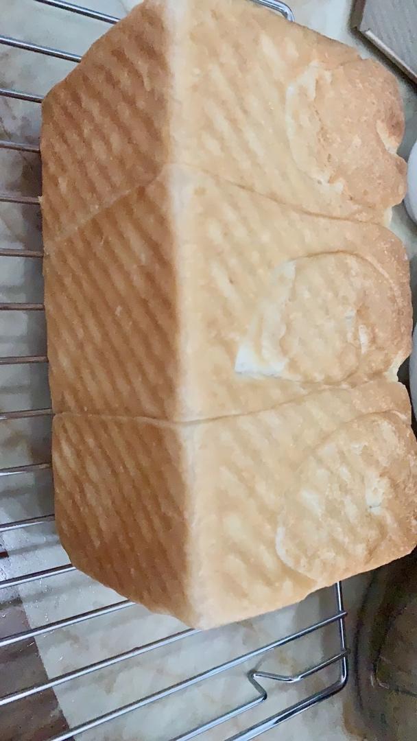 软到拿不起来的生吐司