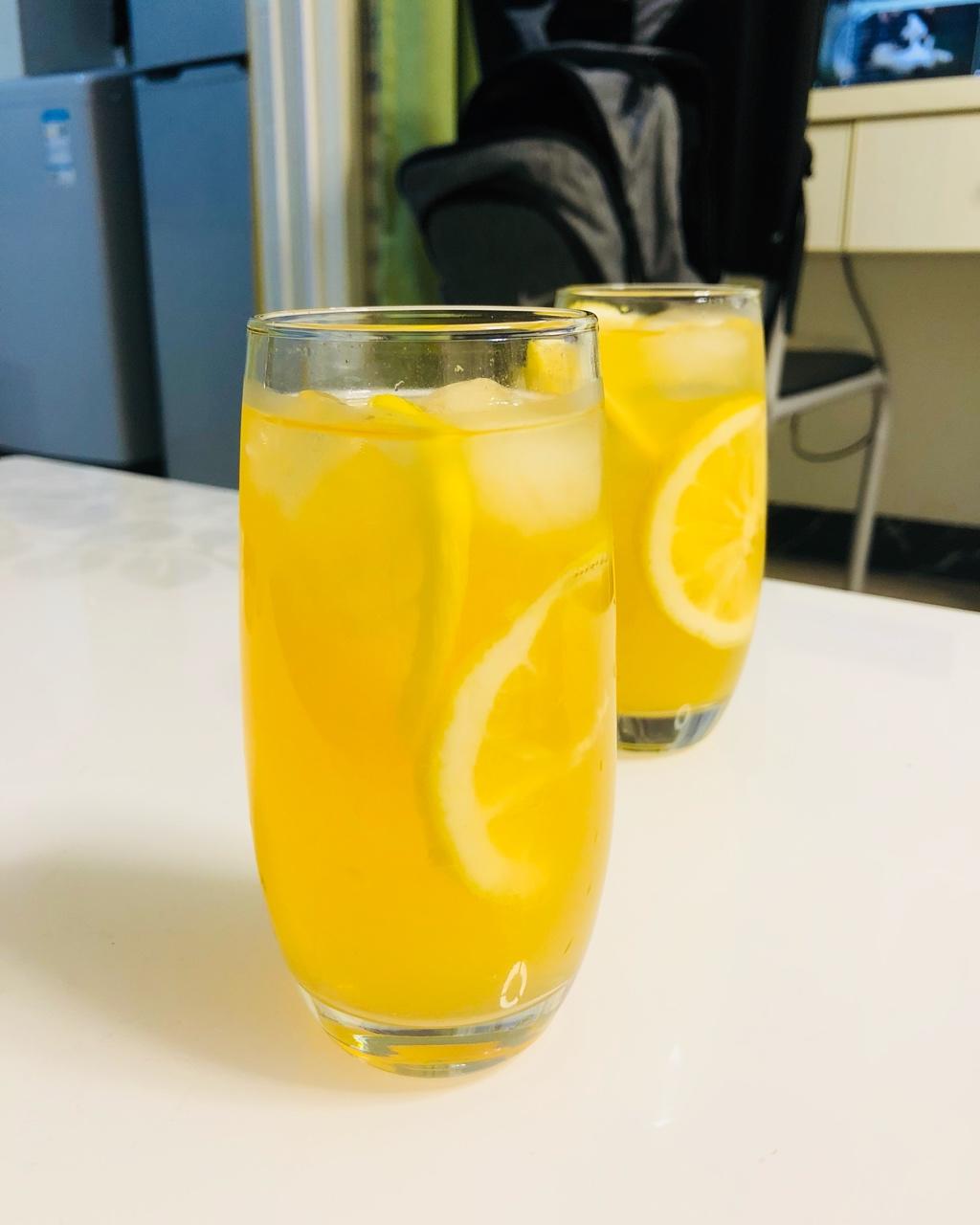 蜂蜜金酒(夏日清爽安眠--自调鸡尾酒）