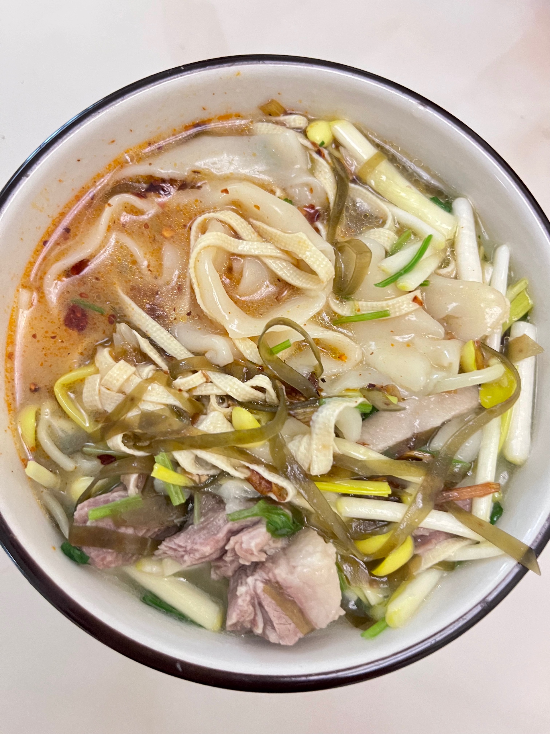汤喝光的河南老式羊肉烩面的做法