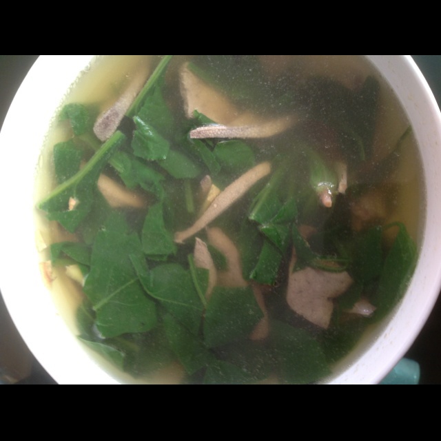 菠菜猪肝汤