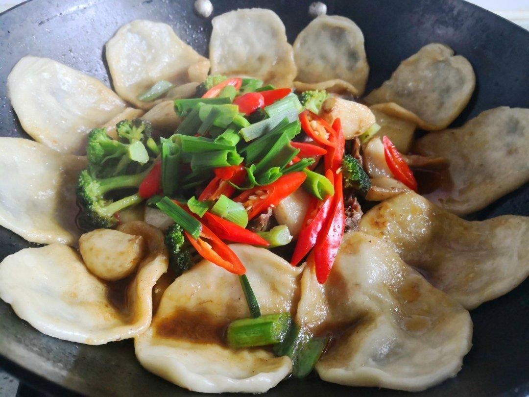 地锅鸡+自制红油【曼食慢语】
