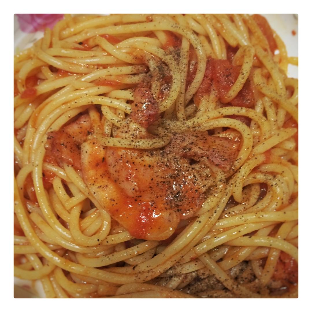 培根番茄意大利面