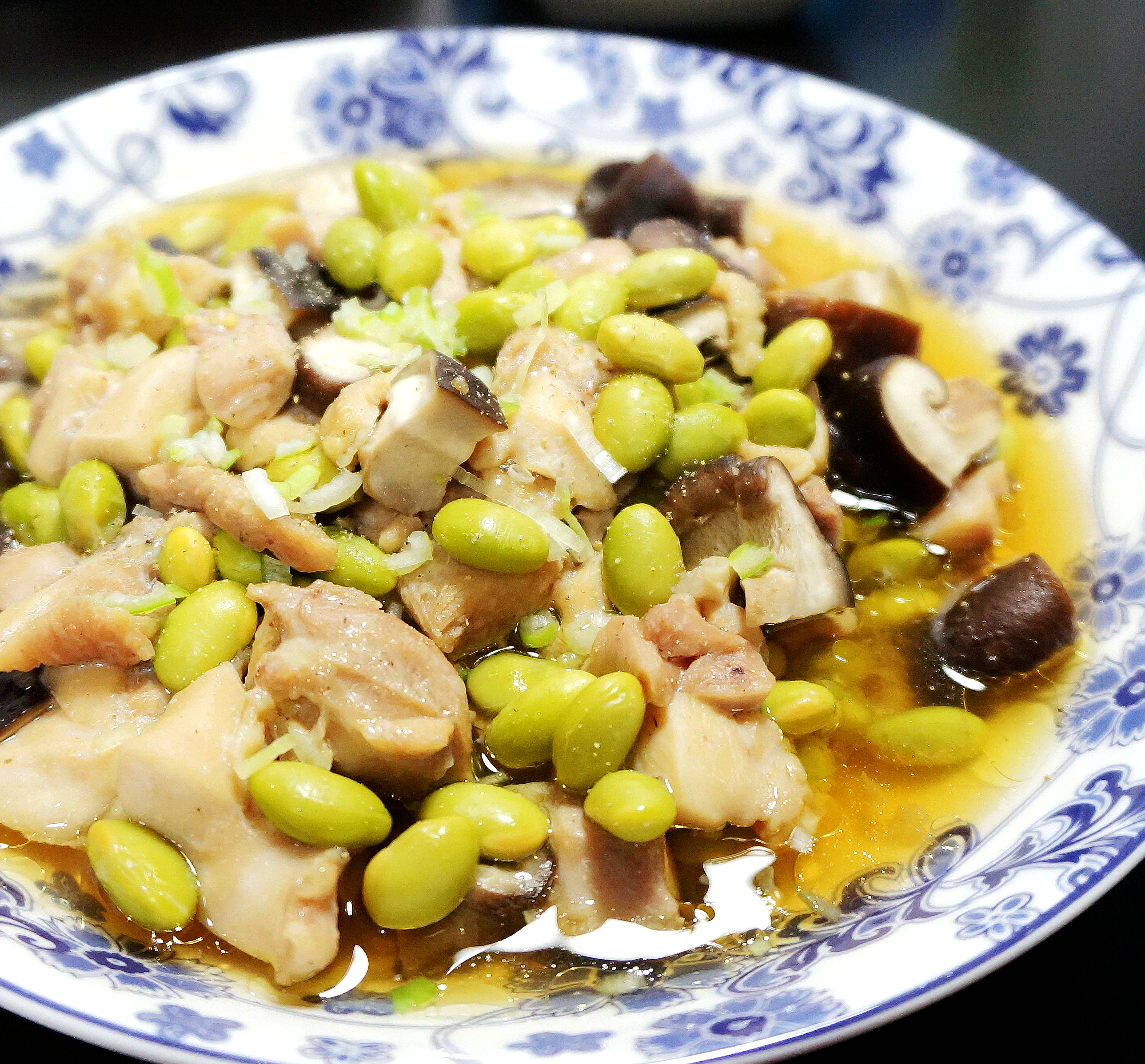毛豆香菇蒸鸡