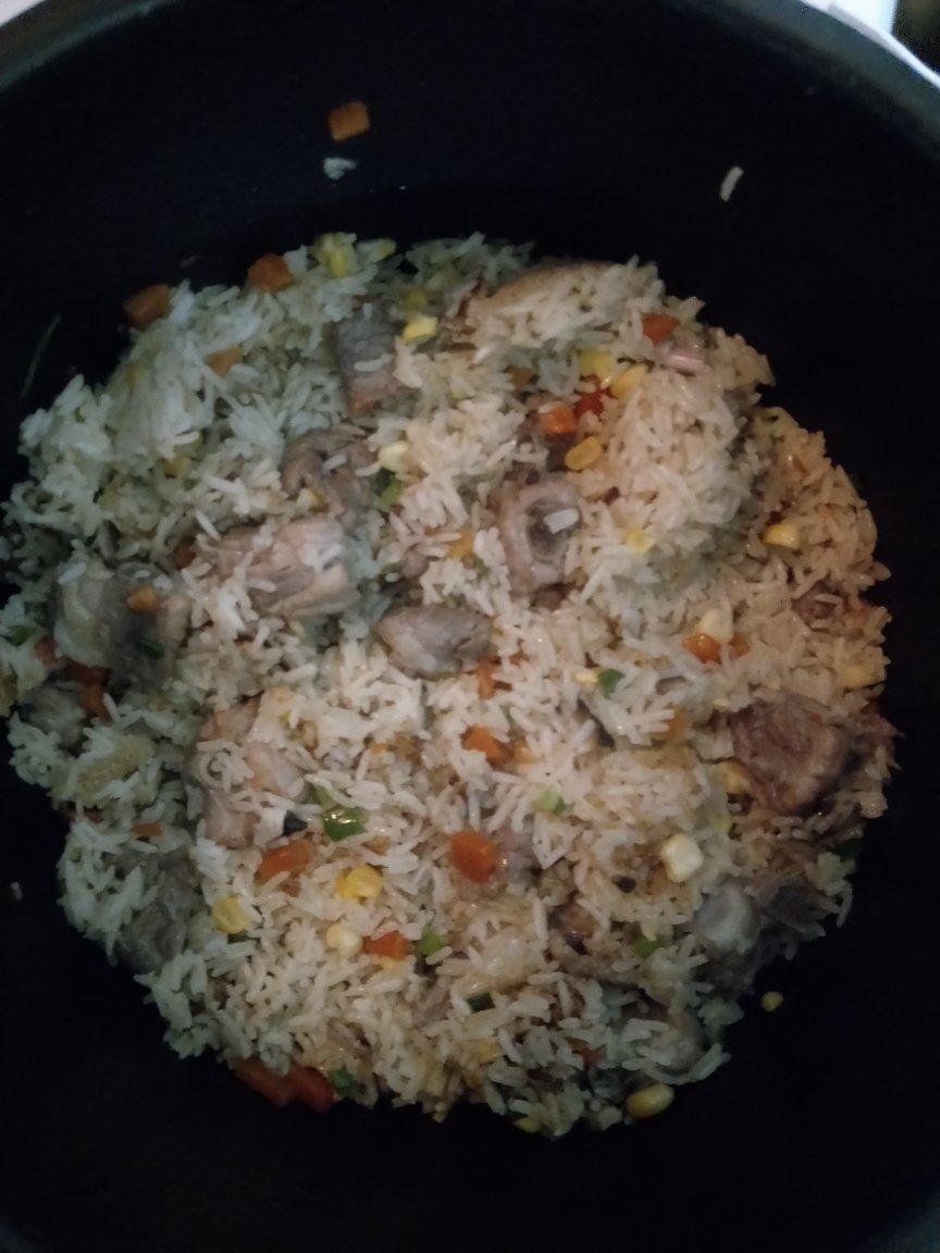 喷香排骨焖饭（爆好吃）