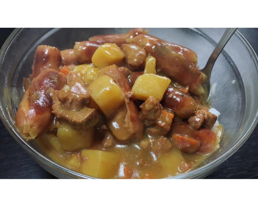 土豆牛肉小香肠咖喱