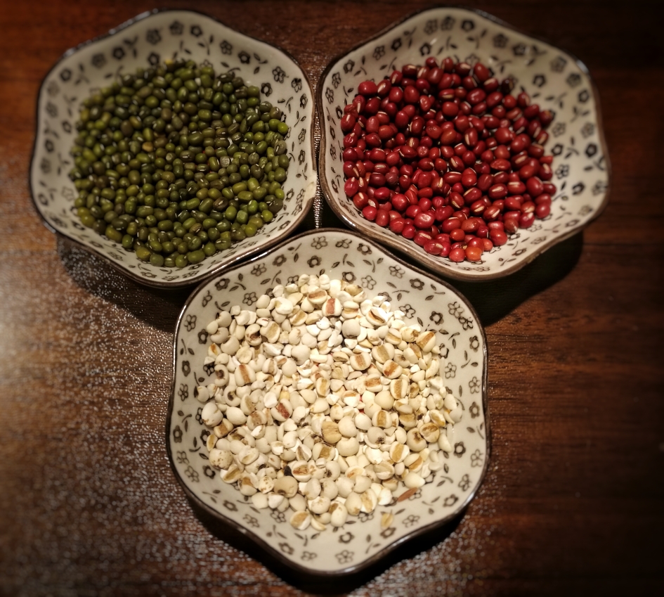 薏米红绿双豆豆浆（清热解毒，健脾祛湿）的做法