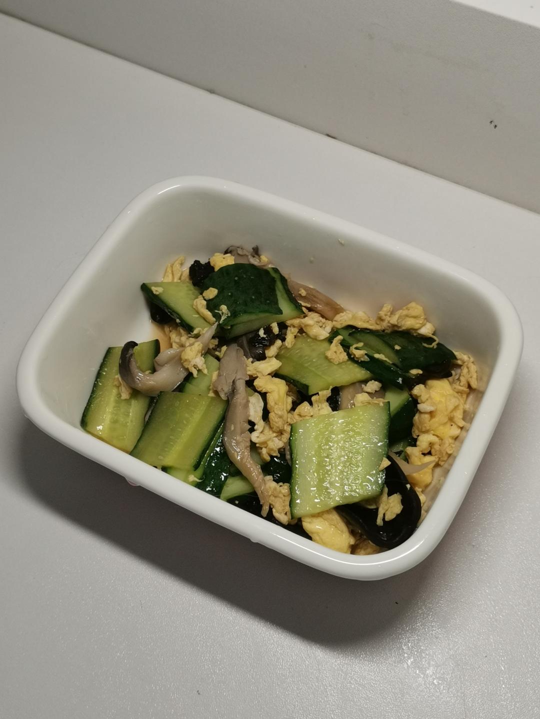 黄瓜炒鸡蛋 （青瓜炒鸡蛋）