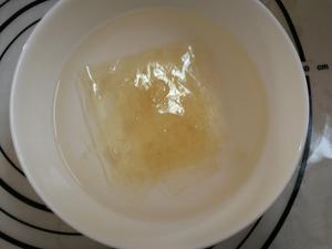西瓜牛奶果冻的做法 步骤8