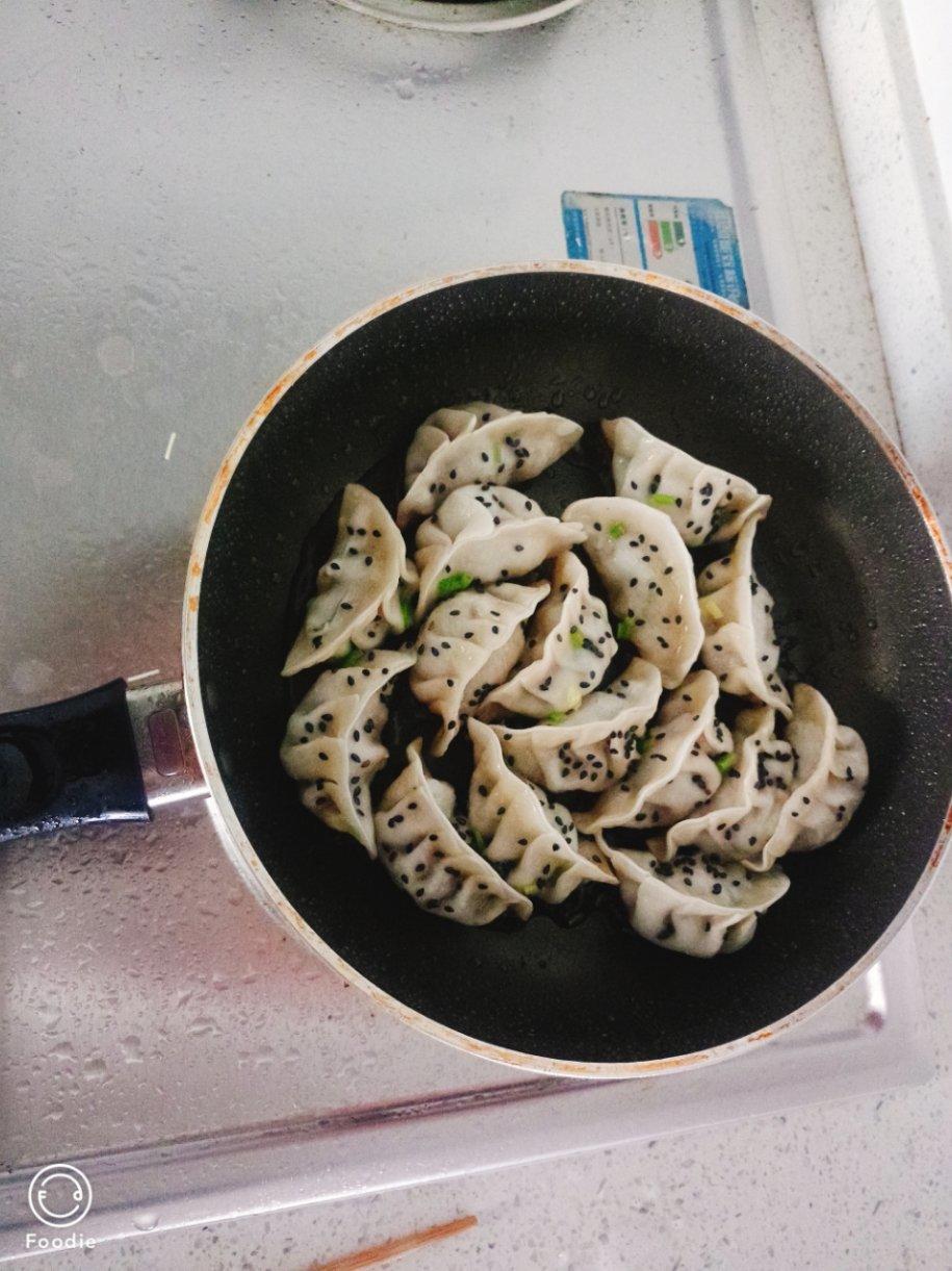 脆底煎饺