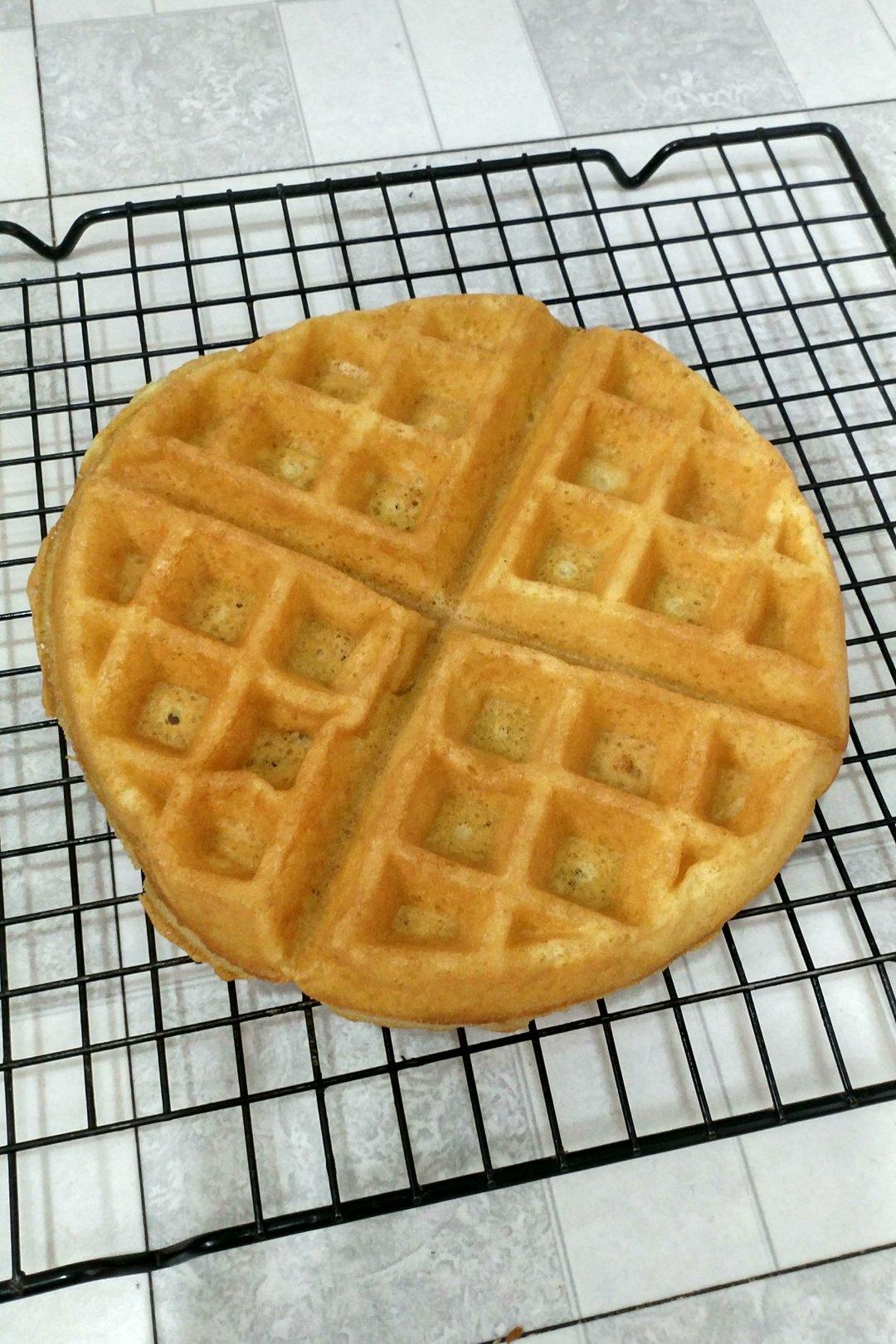 【视频食谱】酵母版脆脆华夫饼