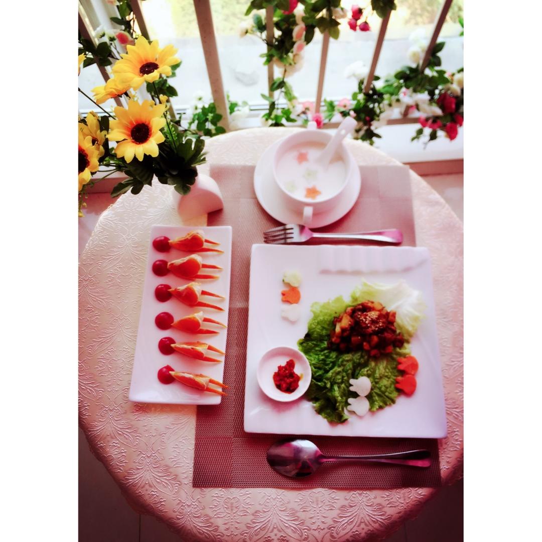 营养午餐，生菜包咖喱鸡肉