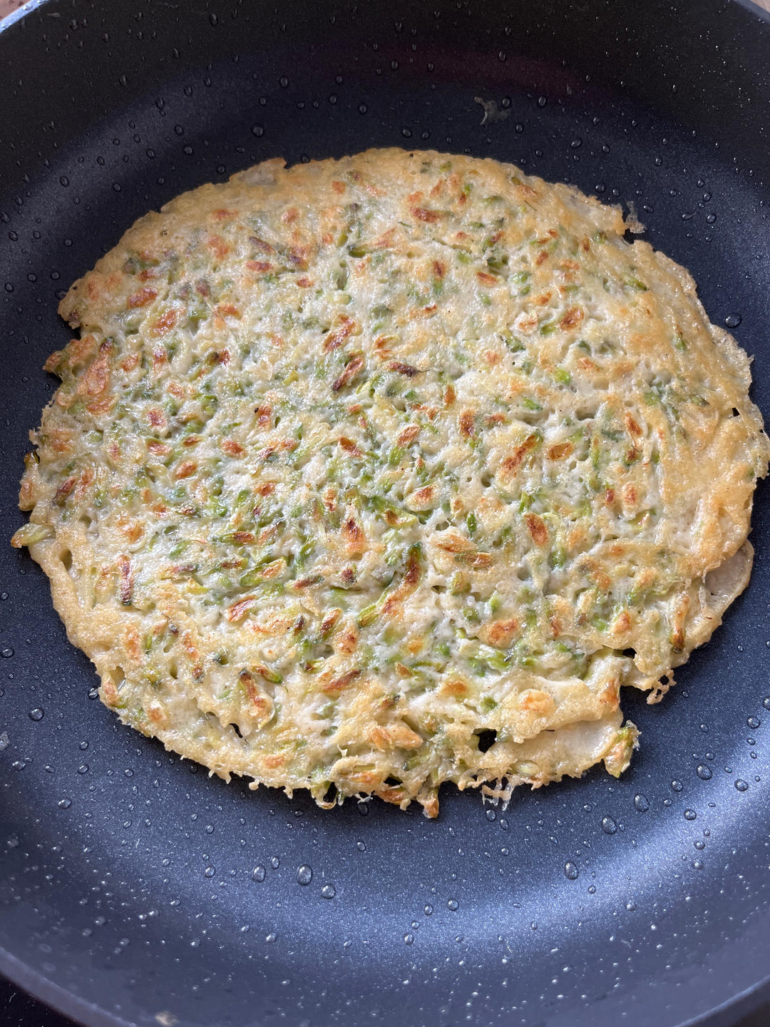 槐花鸡蛋饼