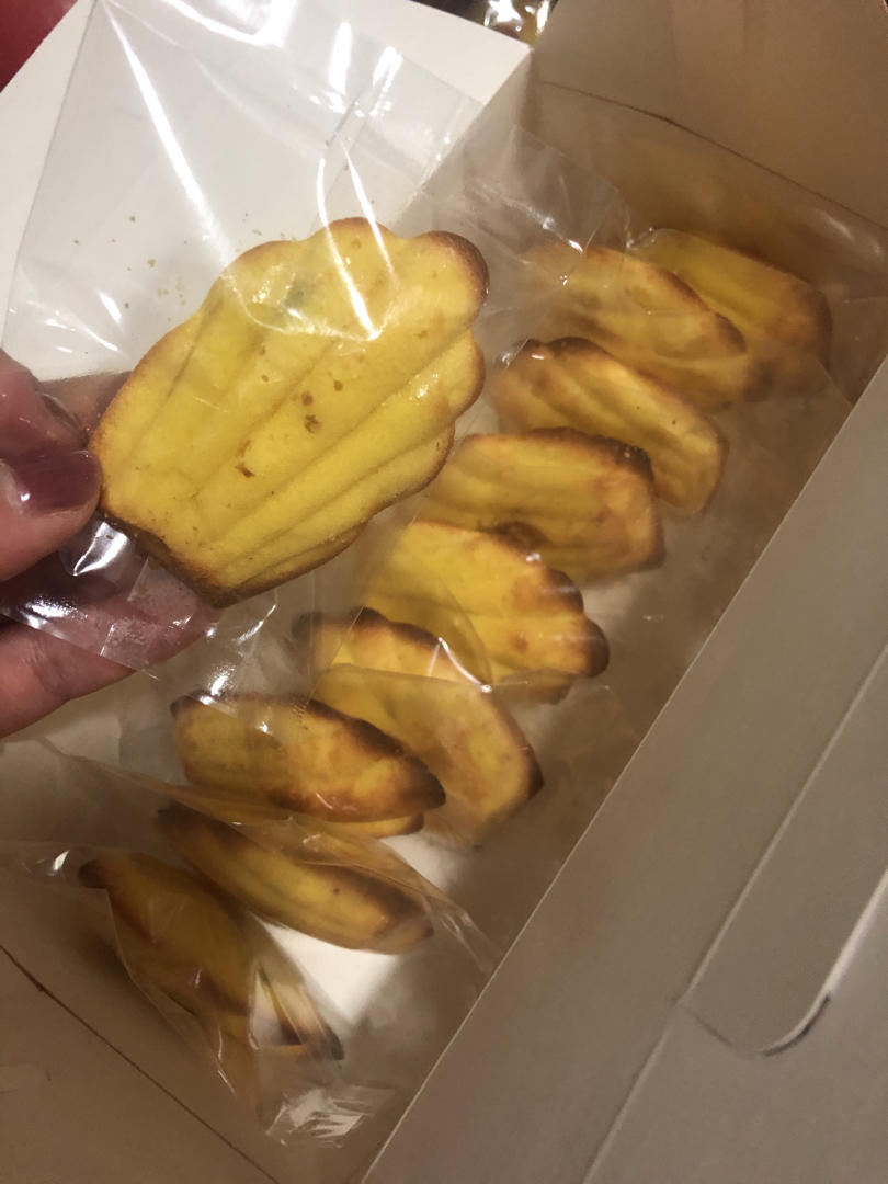 百香果玛德琳