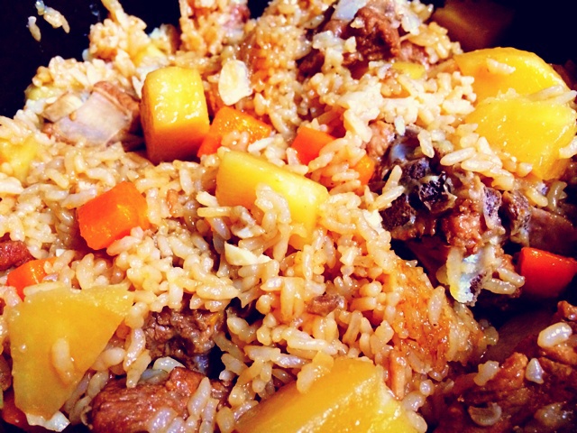 喷香排骨焖饭（爆好吃）