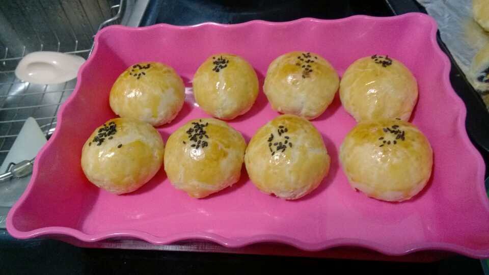 豆沙蛋黄酥