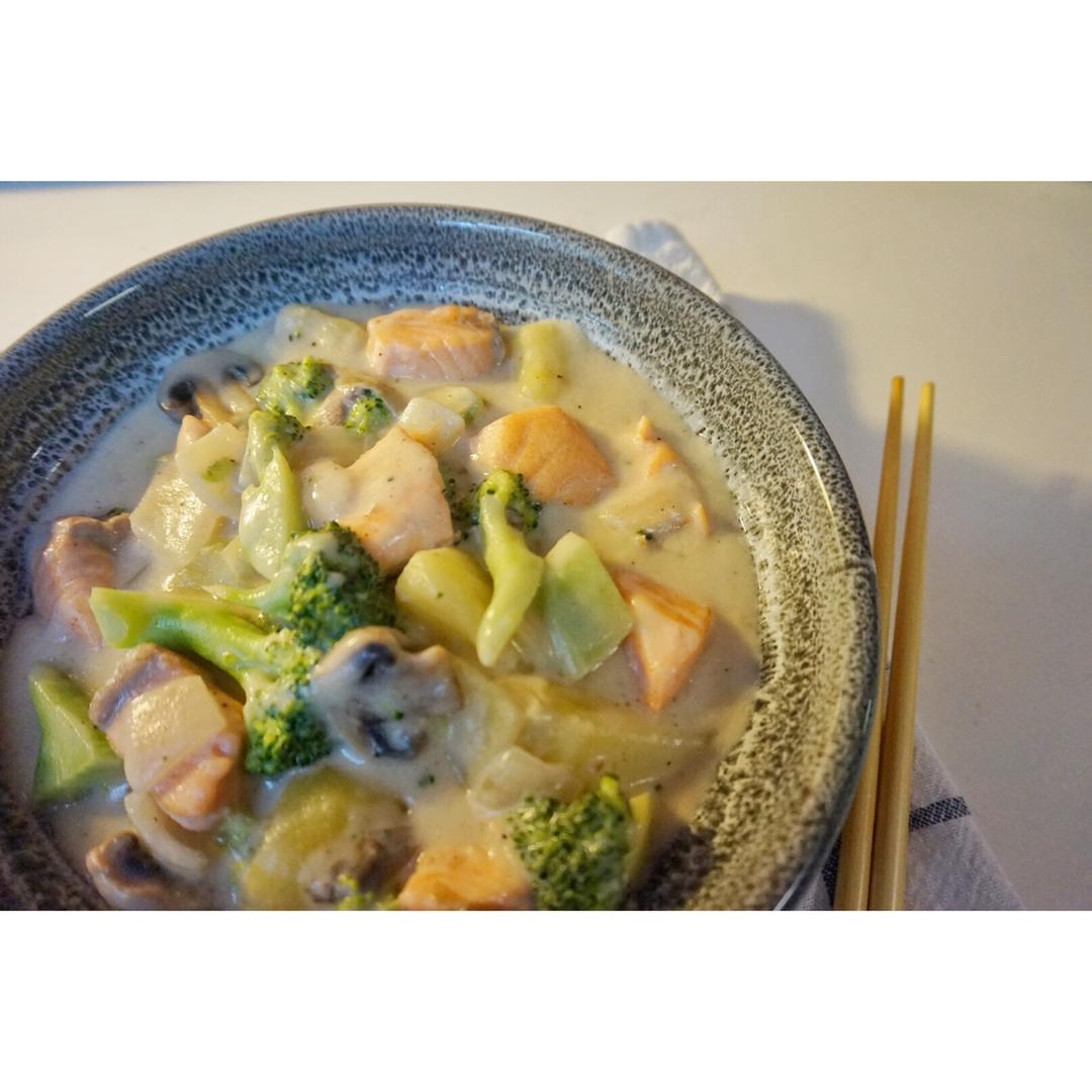 三文鱼奶油炖菜+芝士焗饭【曼食慢语】