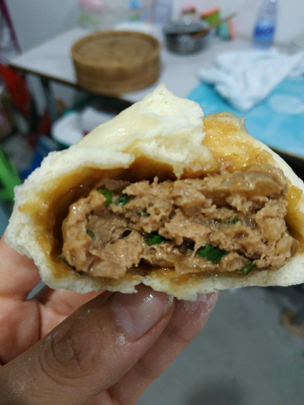 酱肉包