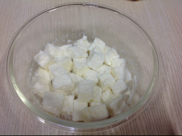 完胜85度C牛奶椰丝小方