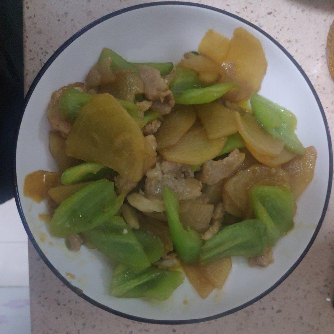 土豆片炒青椒（懒人清淡版）